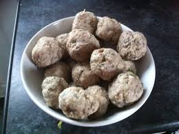 Pork Meat Balls With Dried Sole Fish (地鱼粉猪肉丸)